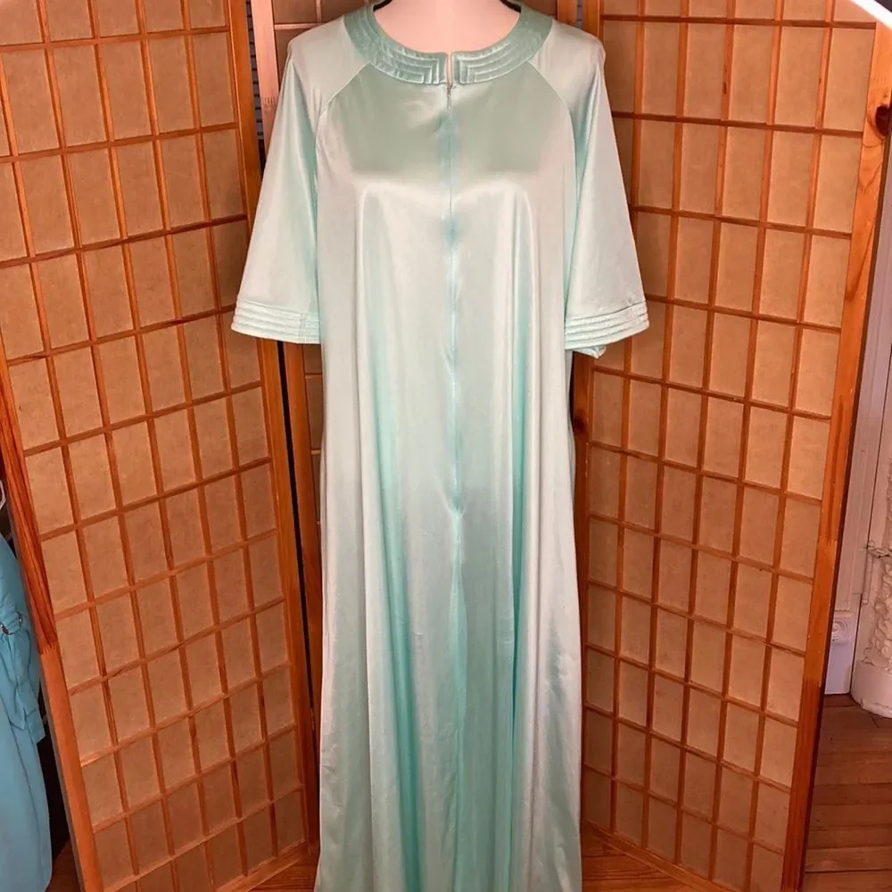 Vanity Fair Robe Zipper Front Closure Maxi Bathrobe Robe - Picture 1 of 9